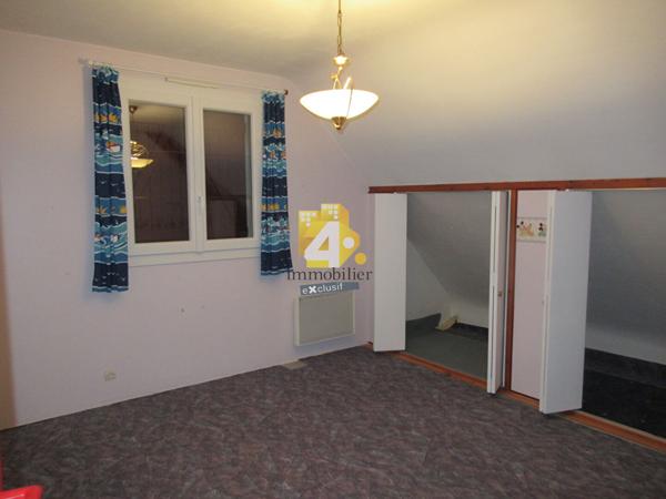 Maison - 6 pièces - 147 m²