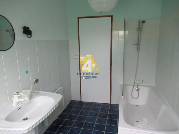 Maison - 6 pièces - 147 m²