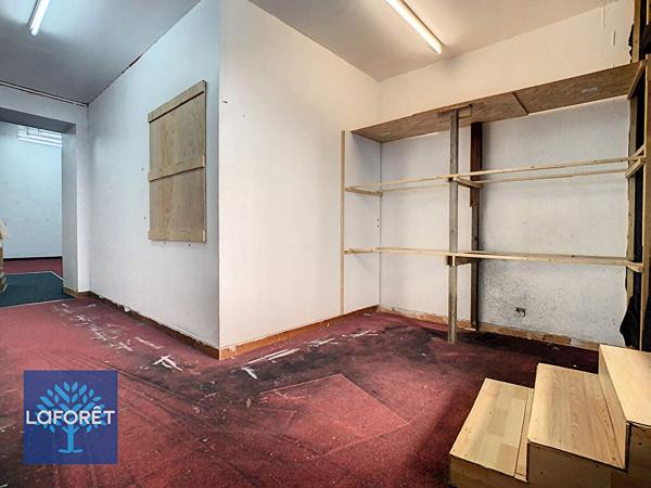 Location local commercial Bressuire - 2 pièce(s) - 178 m² - 1 600 € par mois