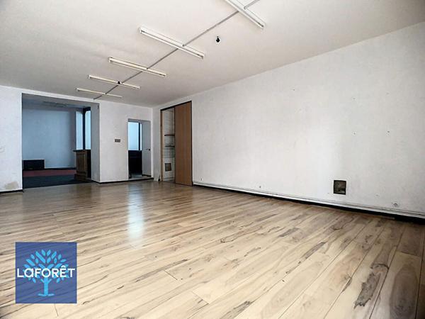 Location local commercial Bressuire - 2 pièce(s) - 178 m² - 1 600 € par mois