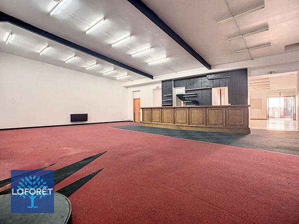 Location local commercial Bressuire - 2 pièce(s) - 178 m² - 1 600 € par mois