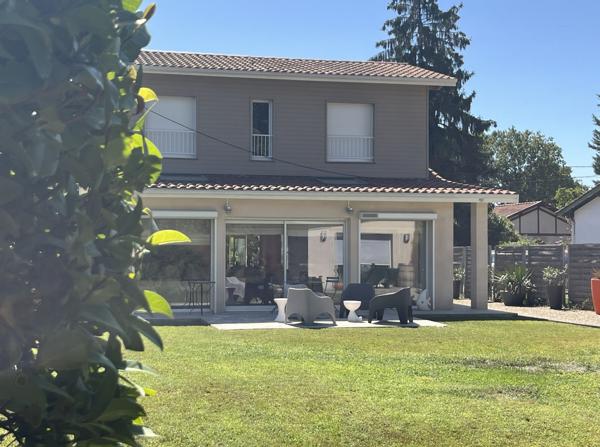 Villa rénovée et climatisée à 2h30 de Paris