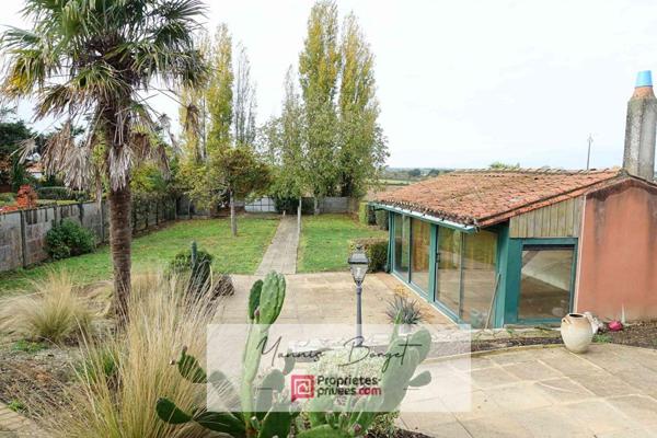 Saint-Fulgent - Maison avec sous-sol sur 1000 m² de terrain