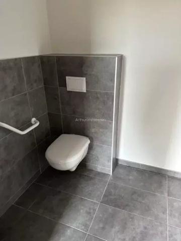 Vente Local commercial 1 pièces 234 m2 à Bourgoin-Jallieu