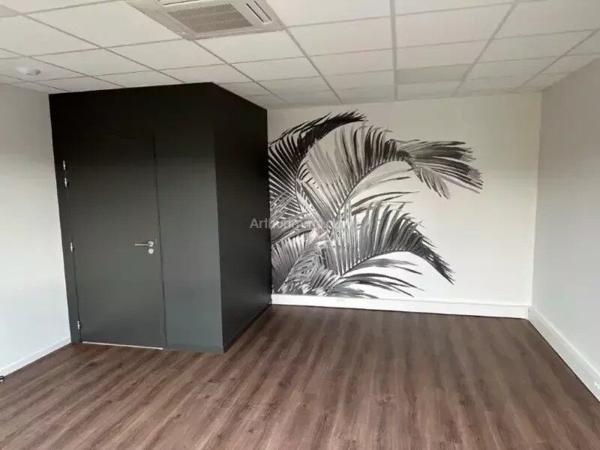 Vente Local commercial 1 pièces 234 m2 à Bourgoin-Jallieu