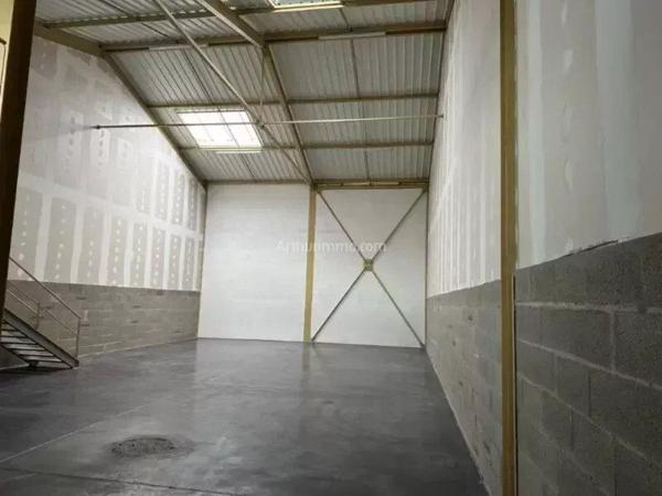 Vente Local commercial 1 pièces 234 m2 à Bourgoin-Jallieu