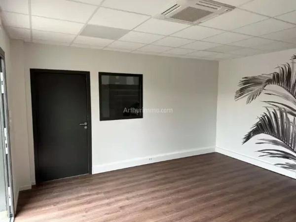 Vente Local commercial 1 pièces 234 m2 à Bourgoin-Jallieu