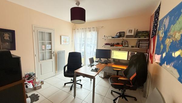 Maison 200 m2 - 4 chambres et 1 bureau - terrain 2040 m2