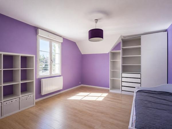 Maison 200 m2 - 4 chambres et 1 bureau - terrain 2040 m2