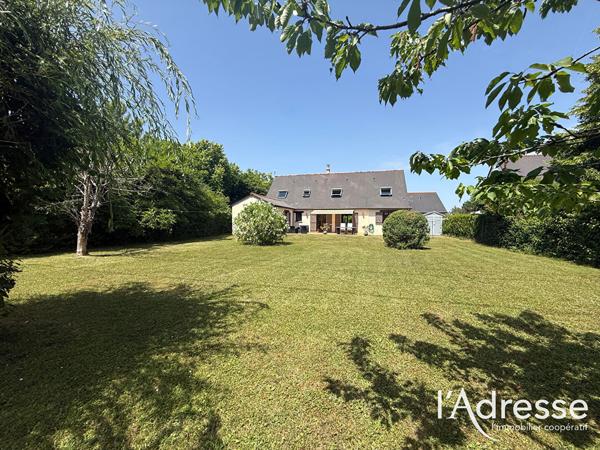 Maison familiale 212 m² à Saint-Avertin, 5 chambres, Terrain 1 400 m², Vie de plain-pied