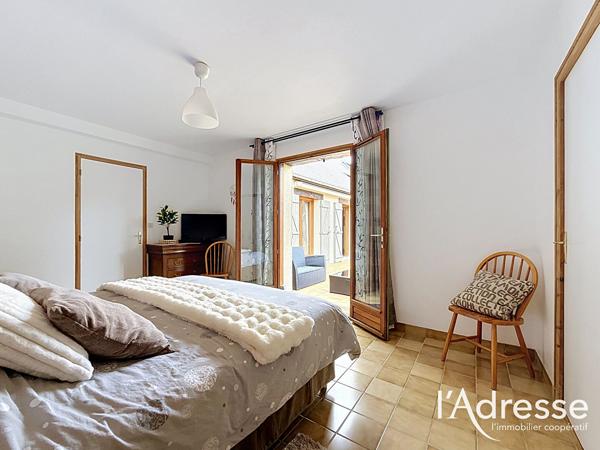 Maison familiale 212 m² à Saint-Avertin, 5 chambres, Terrain 1 400 m², Vie de plain-pied