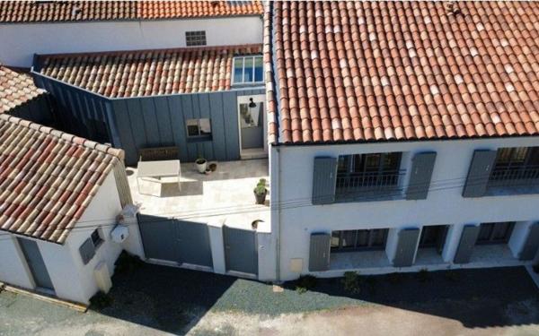 Maison à vendre    5 pièces •  La Rochelle