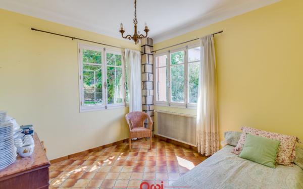 Maison à vendre    4 pièces • 75 m2 Marseille 11