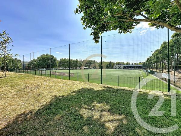 Appartement F4 à vendre  4 pièces - 87,79 m 2   LE CHESNAY  - 78