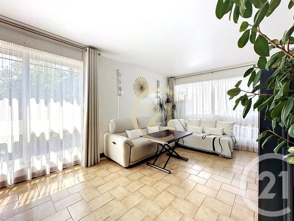 Appartement F4 à vendre  4 pièces - 87,79 m 2   LE CHESNAY  - 78