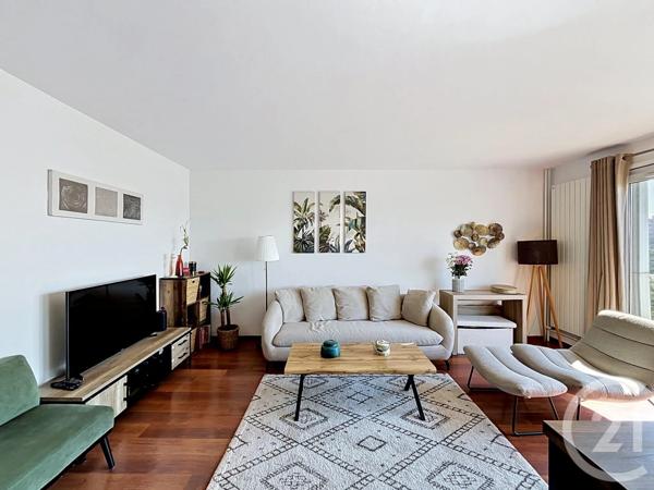 Appartement F4 à vendre  4 pièces - 87,79 m 2   LE CHESNAY  - 78