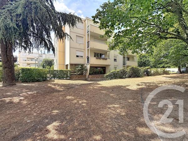 Appartement F4 à vendre  4 pièces - 87,79 m 2   LE CHESNAY  - 78