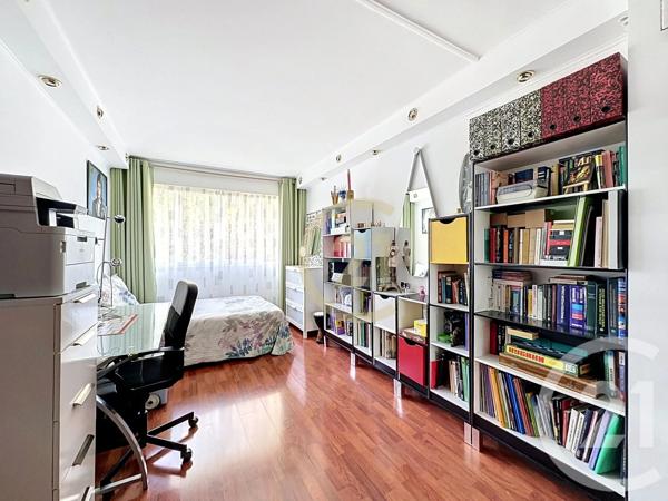Appartement F4 à vendre  4 pièces - 87,79 m 2   LE CHESNAY  - 78
