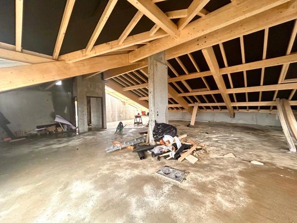 Appartement à vendre 4 pièces attique MESSERY (74)