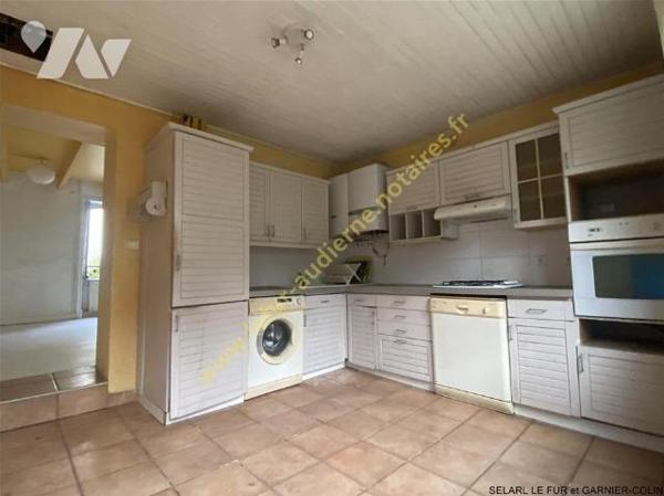 Charmante maison des années 20 - plein centre-ville AUDIERNE