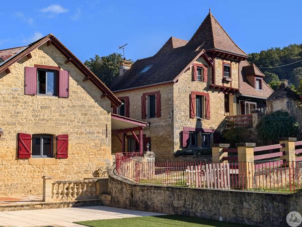 Proche Sarlat, propriété avec 5 Gîtes