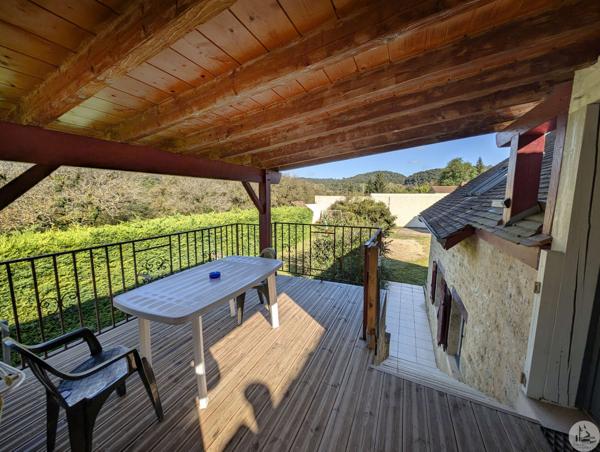 Proche Sarlat, propriété avec 5 Gîtes