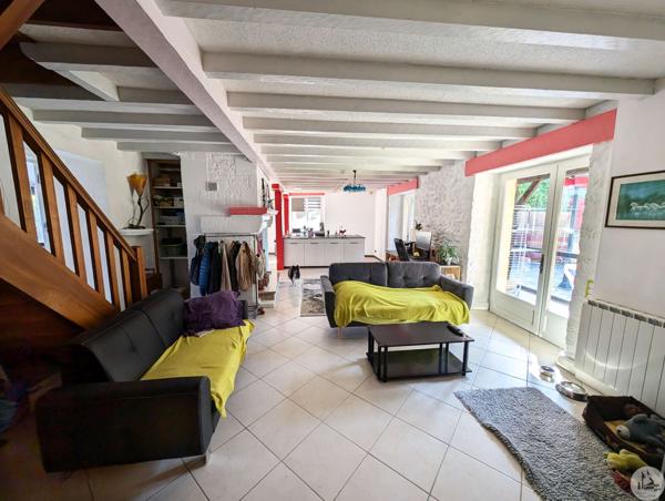 Proche Sarlat, propriété avec 5 Gîtes