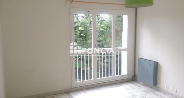 Location Studio 29.29 m² - Les Ulis 91940