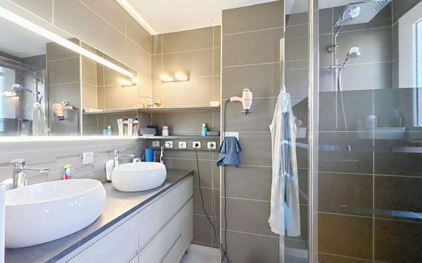 Maison à vendre    4 pièces •  Morlaàs