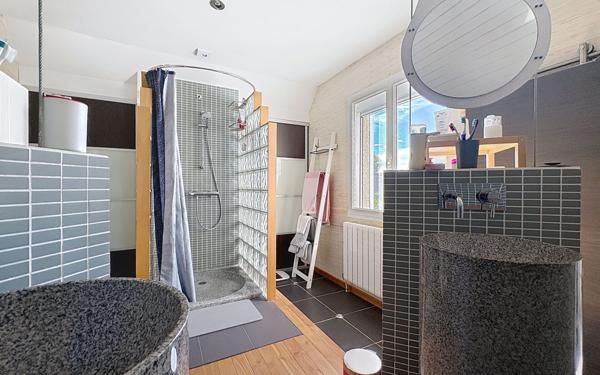 Maison à vendre    4 pièces •  Morlaàs