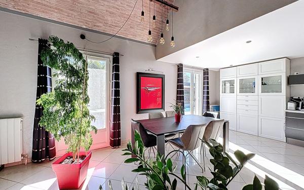 Maison à vendre    4 pièces •  Morlaàs