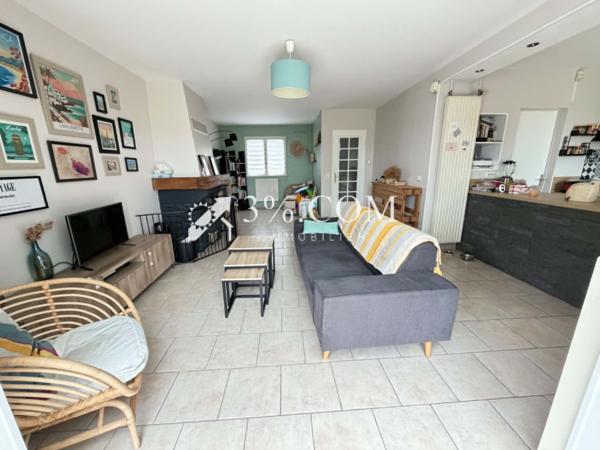 Maison
                                                                                                                                                                                                                                                                                                                        5 pièce(s)                                                                                                                                                                                                          4 chambre(s)                                                                                                                                                                                                          126  m²