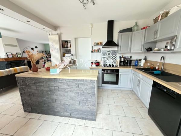 Maison
                                                                                                                                                                                                                                                                                                                        5 pièce(s)                                                                                                                                                                                                          4 chambre(s)                                                                                                                                                                                                          126  m²