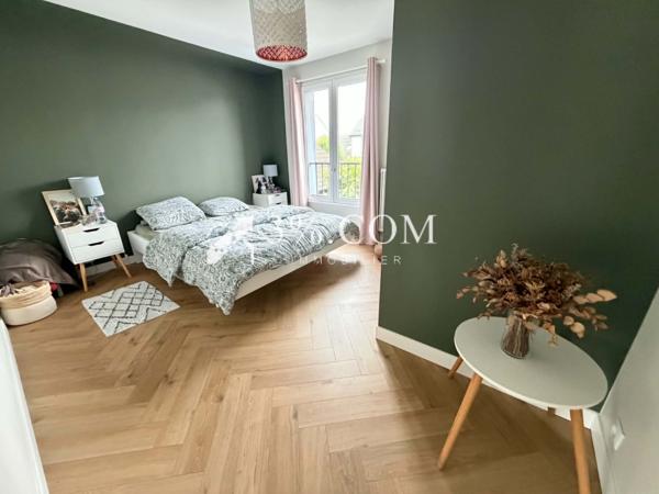 Maison
                                                                                                                                                                                                                                                                                                                        5 pièce(s)                                                                                                                                                                                                          4 chambre(s)                                                                                                                                                                                                          126  m²