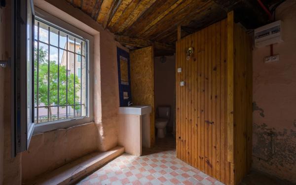 Maison à vendre    5 pièces • 140,29 m2 Forcalquier