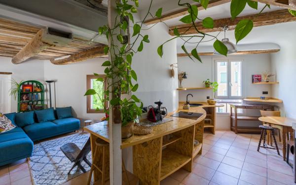 Maison à vendre    5 pièces • 140,29 m2 Forcalquier