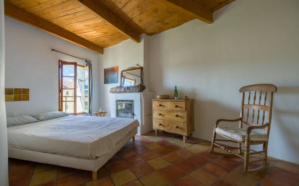 Maison à vendre    5 pièces • 140,29 m2 Forcalquier