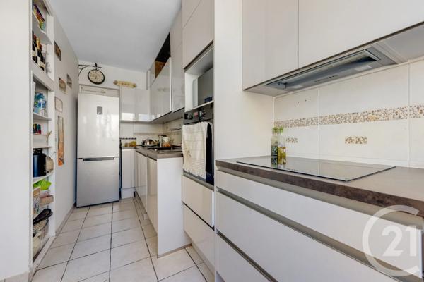 Appartement F3 à vendre  2 pièces - 59,02 m 2   MONTROUGE  - 92