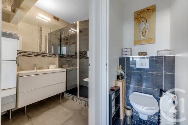 Appartement F3 à vendre  2 pièces - 59,02 m 2   MONTROUGE  - 92