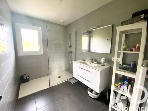 Maison à vendre 10 pièces 211 m² Saint-André-de-Seignanx