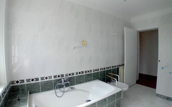 Maison à louer    5 pièces • 134,12 m2 Saint-André-de-Seignanx