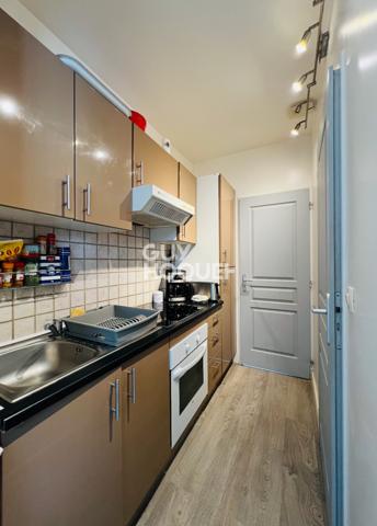 BAS HENRIVILLE - IMMEUBLE D'ENVIRON 220M² AVEC COMPTEURS INDIVIDUELS