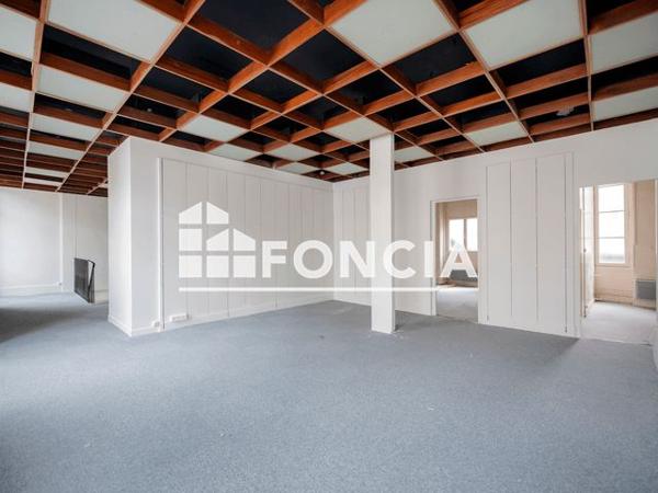 À vendre Local commercial 146.2 m² - Orléans 45000