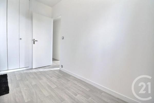 Appartement F4 à vendre  4 pièces - 91,28 m 2   VILLEPINTE  - 93