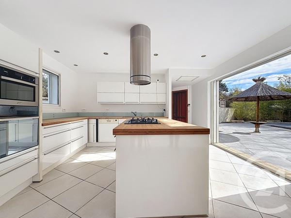 Maison à vendre  5 pièces - 191 m2 MONTBAZIN - 34