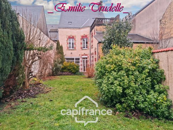 Maison à vendre 5 pièces  (72) 125 m² -3/5 chambres – jardin clos 300 m² – dépendances – Saint-Calais