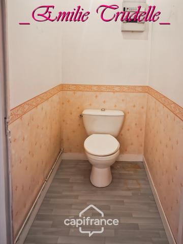 Maison à vendre 5 pièces  (72) 125 m² -3/5 chambres – jardin clos 300 m² – dépendances – Saint-Calais