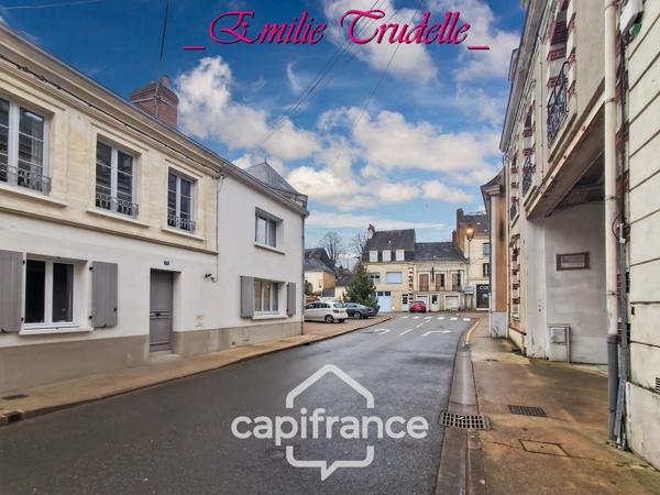 Maison à vendre 5 pièces  (72) 125 m² -3/5 chambres – jardin clos 300 m² – dépendances – Saint-Calais