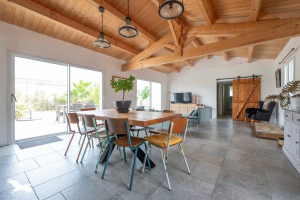 Maison à vendre 570 680 € Saint-Georges-d'Oléron 6 p 165 m² DPE A