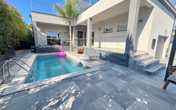 Maison à vendre    5 pièces • 165 m2 Agde